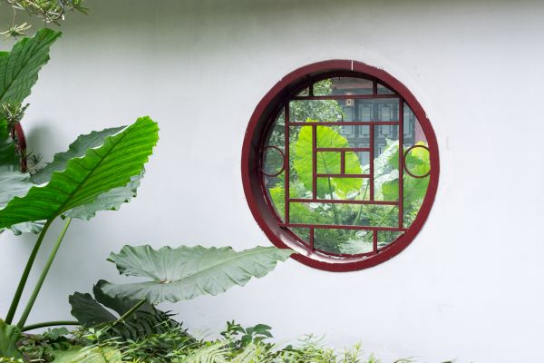 Circular Window Repair in Estero
